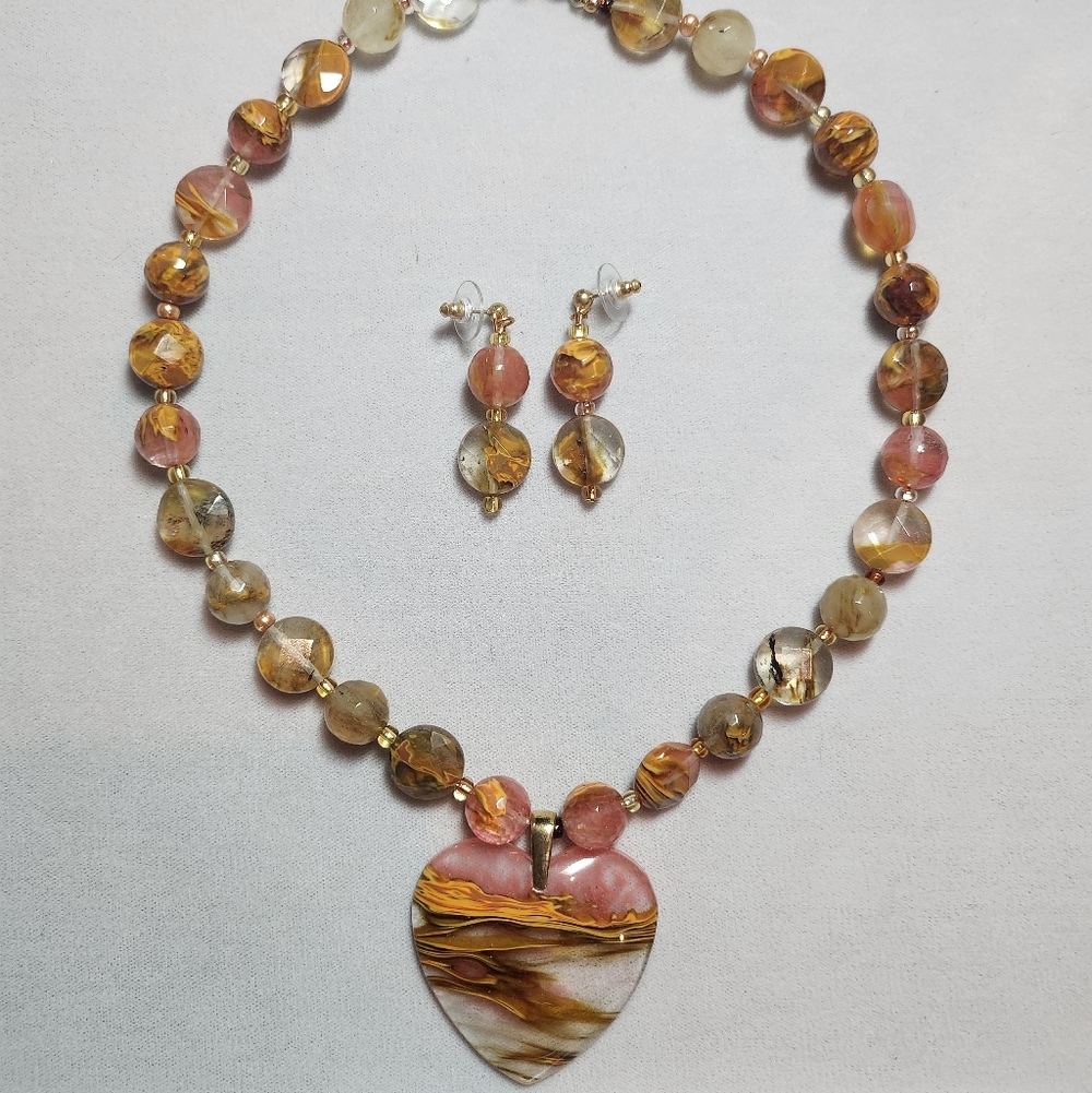 Hand Crafted Gold and Pink Beaded Necklace Set